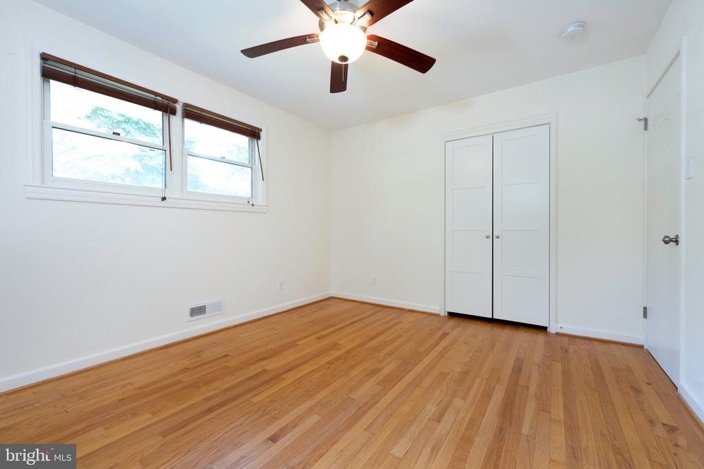 1418 Thornden Road - Photo 4