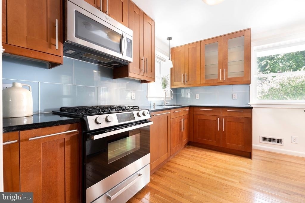 1418 Thornden Road - Photo 1