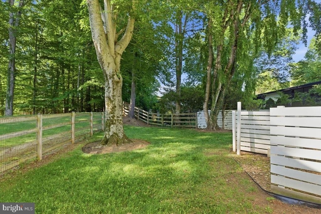 6614 Melody Lane - Photo 45