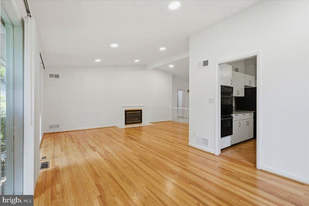 6614 Melody Lane - Photo 2