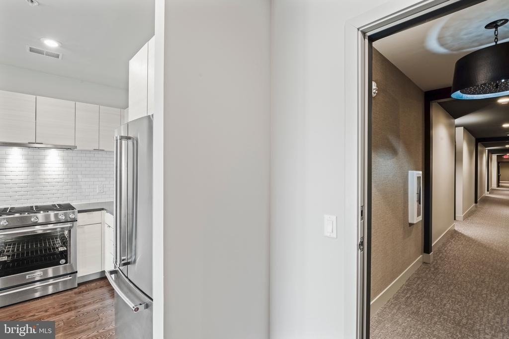 506 Diamondback Drive - Photo 3