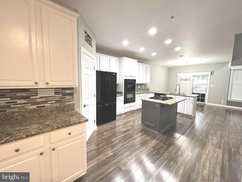 523 Dallam Court - Photo 3