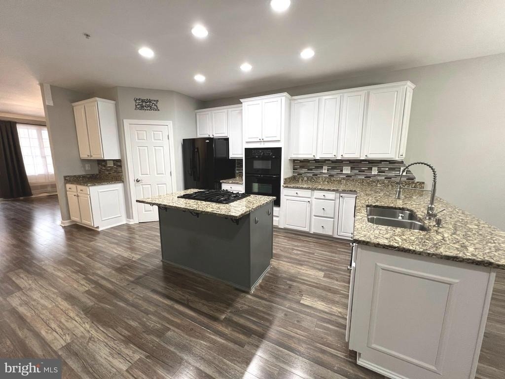 523 Dallam Court - Photo 6