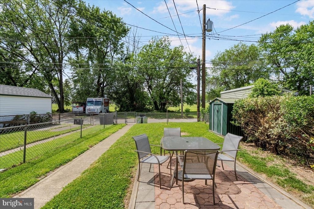 1974 Searles Road - Photo 3