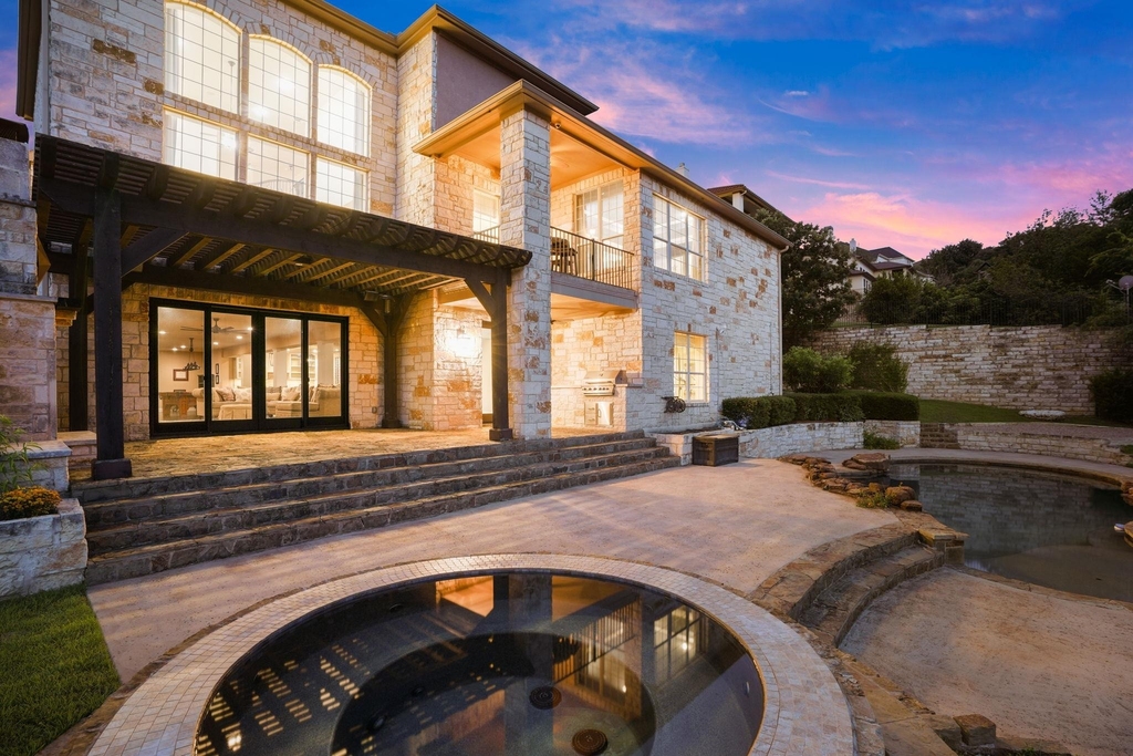 121 Burgess Ln - Photo 6