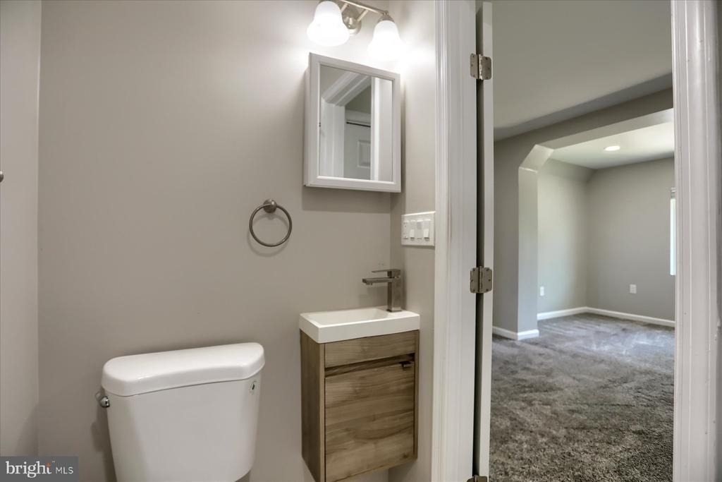 1207 Anglesea Street - Photo 14