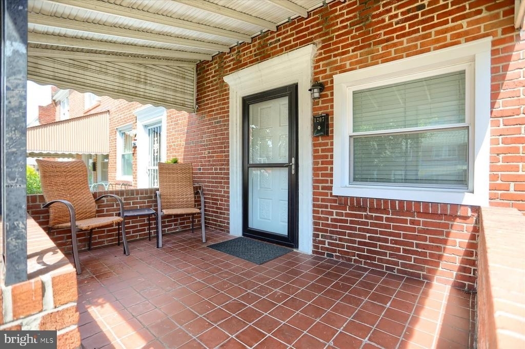 1207 Anglesea Street - Photo 27