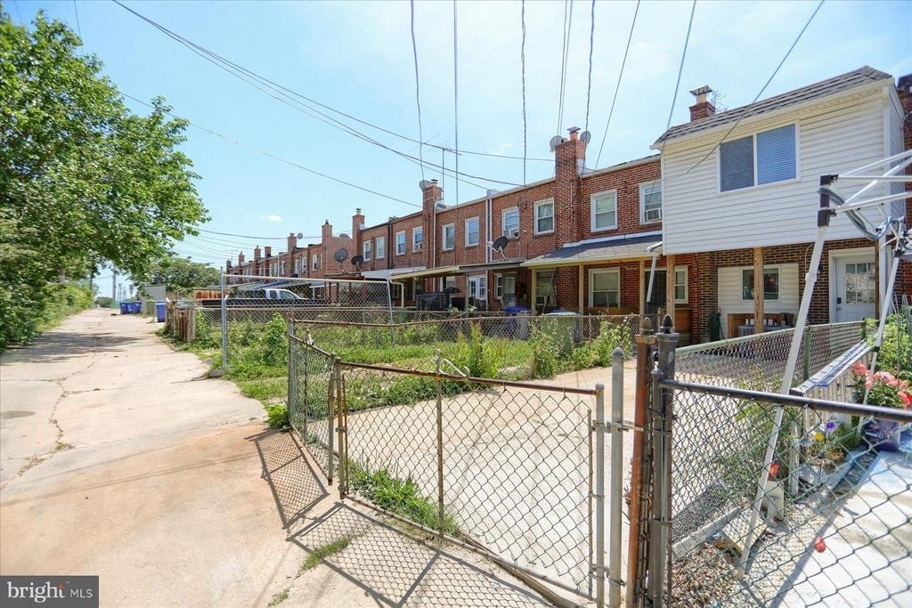 1207 Anglesea Street - Photo 23