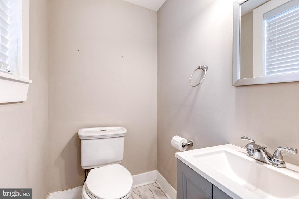 734 S Robinson Street - Photo 9