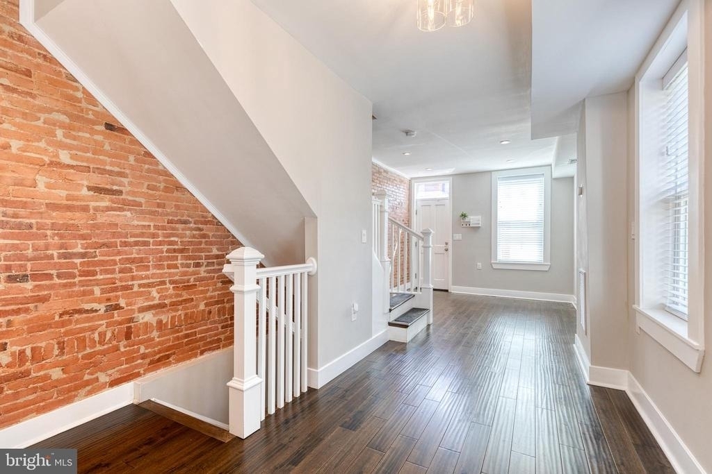 734 S Robinson Street - Photo 5