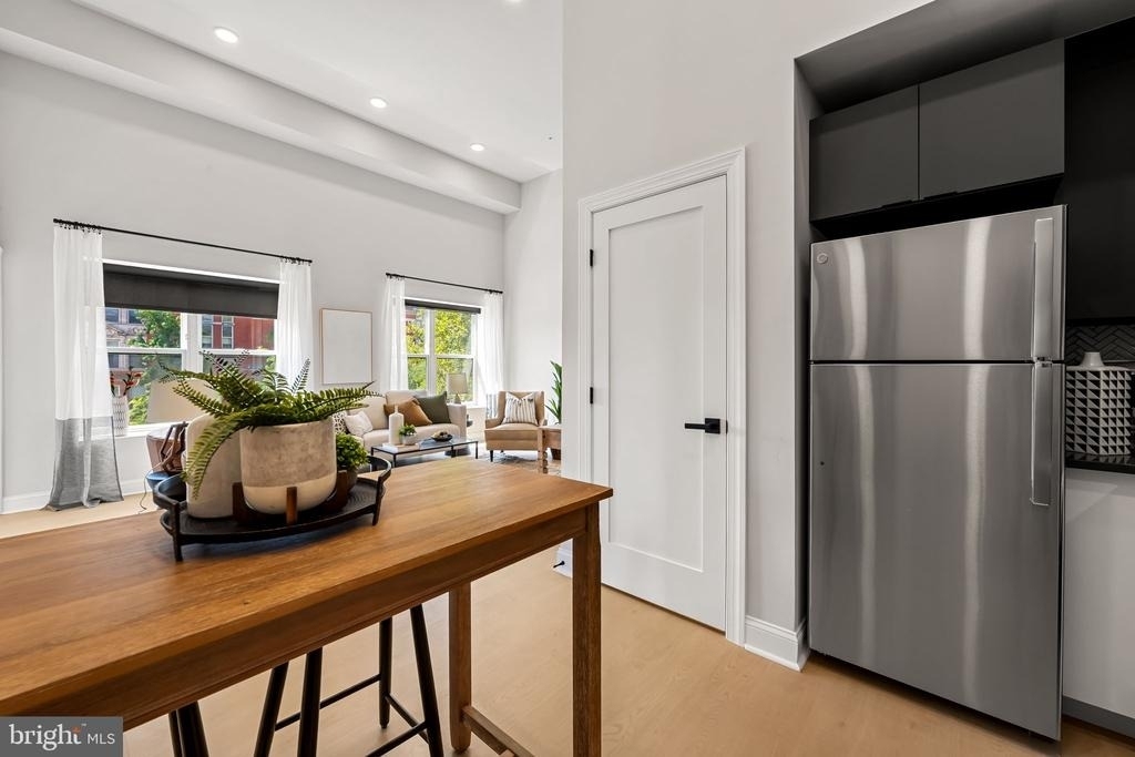 600 N Howard Street - Photo 6