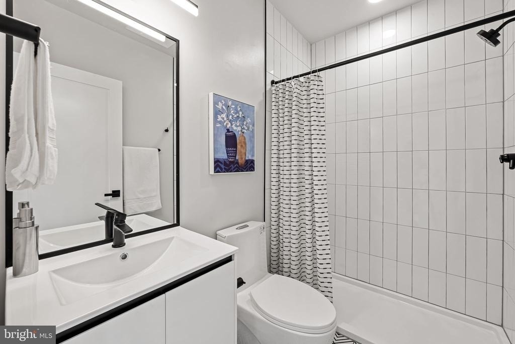 600 N Howard Street - Photo 8