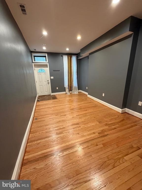 1032 Valley Street - Photo 2