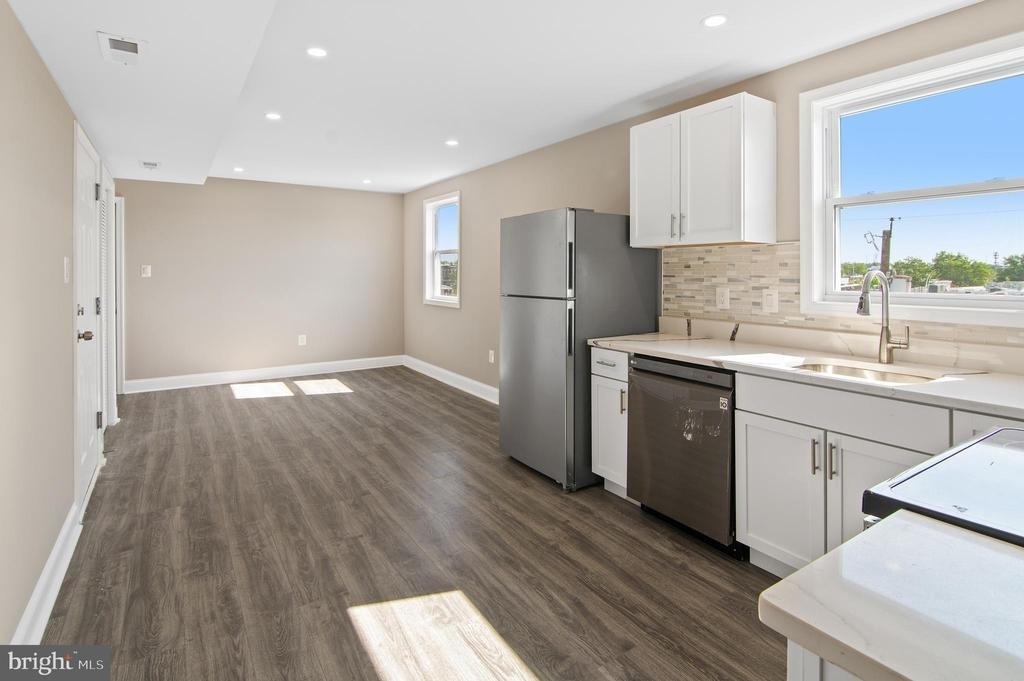 3022 E Fayette Street - Photo 1