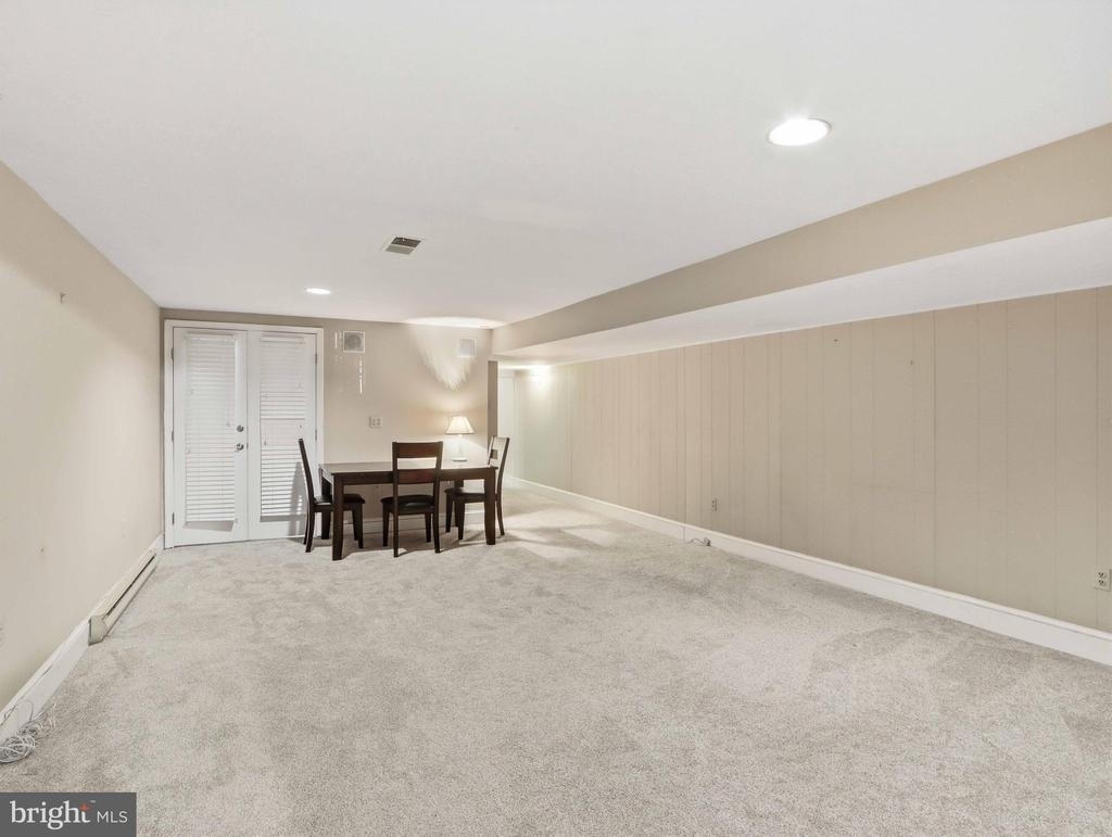 1435 Bolton Street - Photo 10