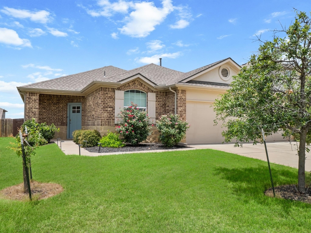 501 Dubina Ave - Photo 1
