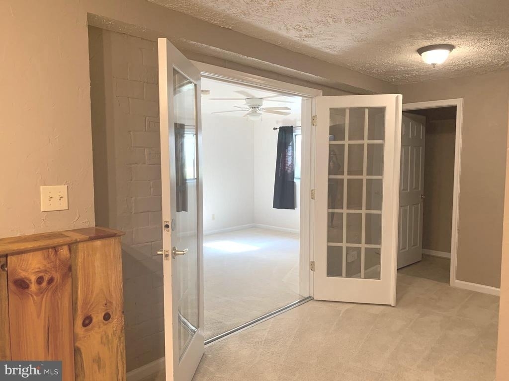 7931 Carriage Drive - Photo 36