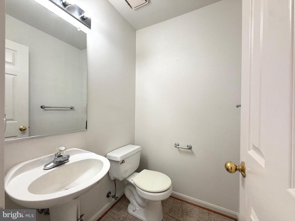 188 Pinecove Avenue - Photo 5