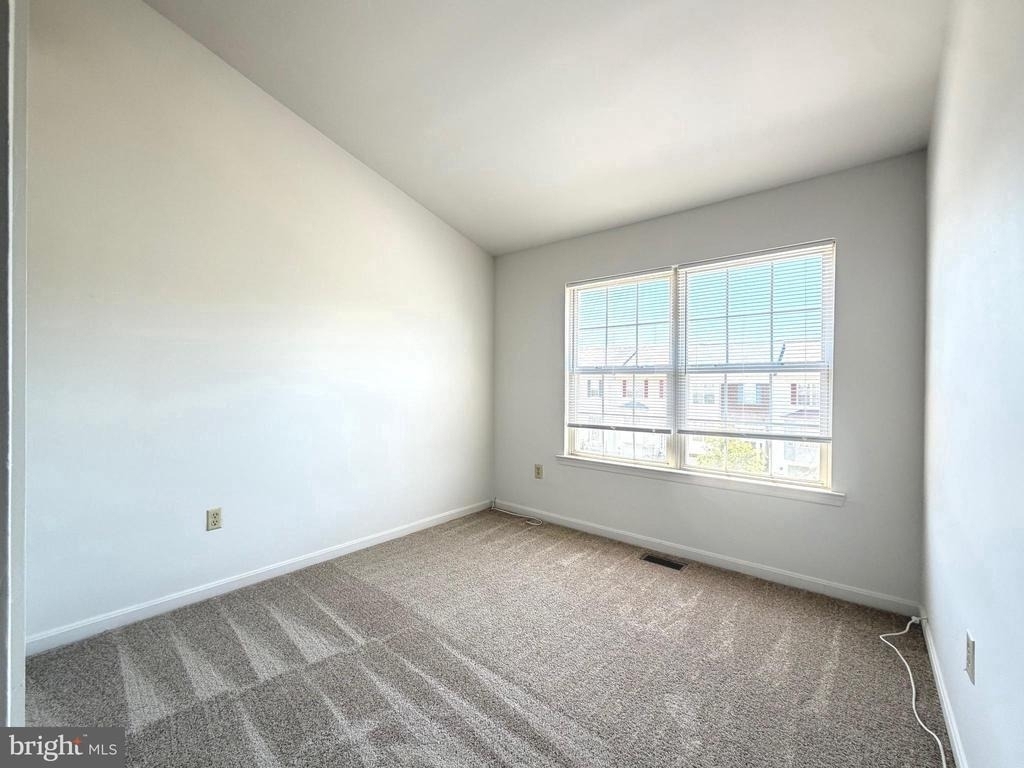 188 Pinecove Avenue - Photo 9