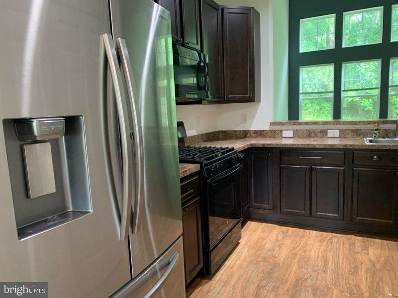 32041 Woods Court - Photo 9