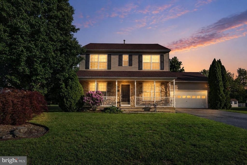 33 Lindley Drive - Photo 1