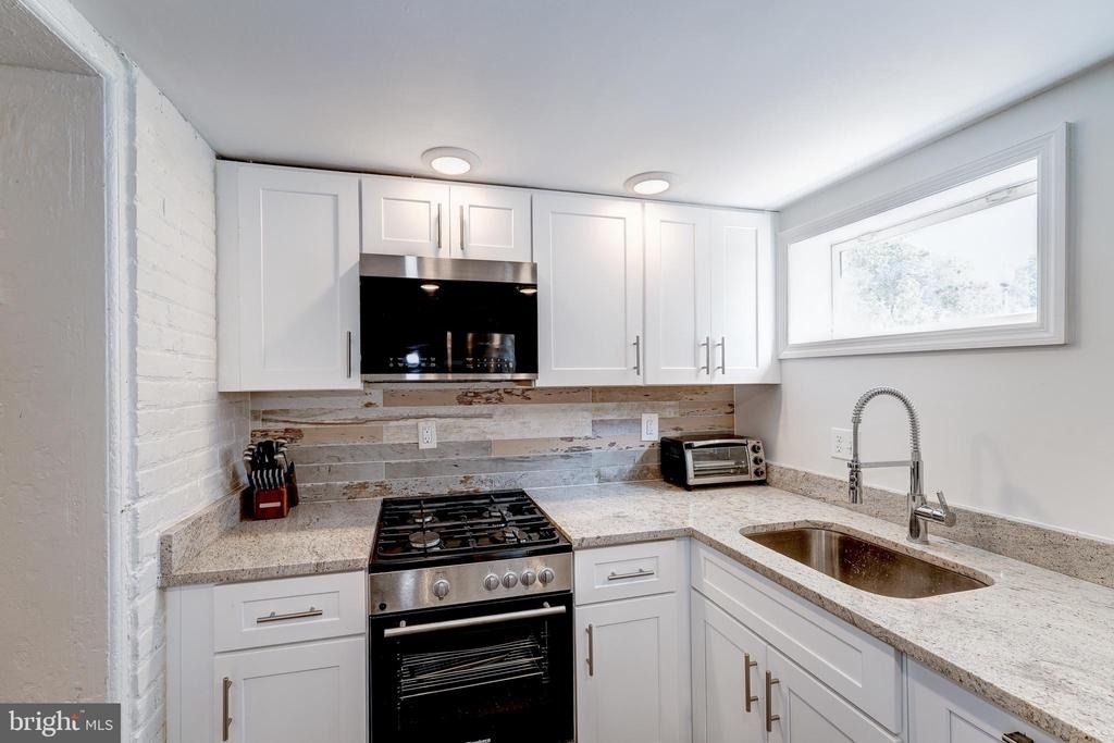 2339 3rd Street Ne - Photo 25