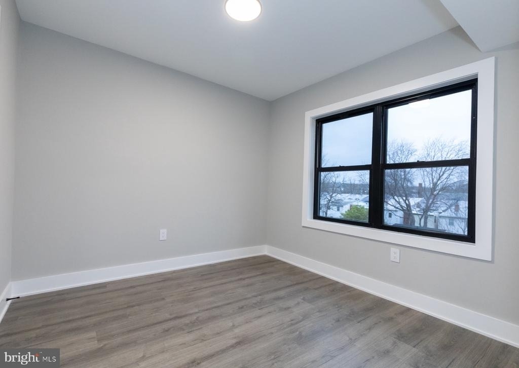 1321 Shepherd Street Nw - Photo 12