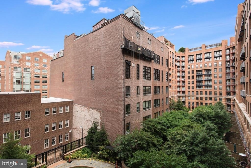 631 D Street Nw - Photo 20