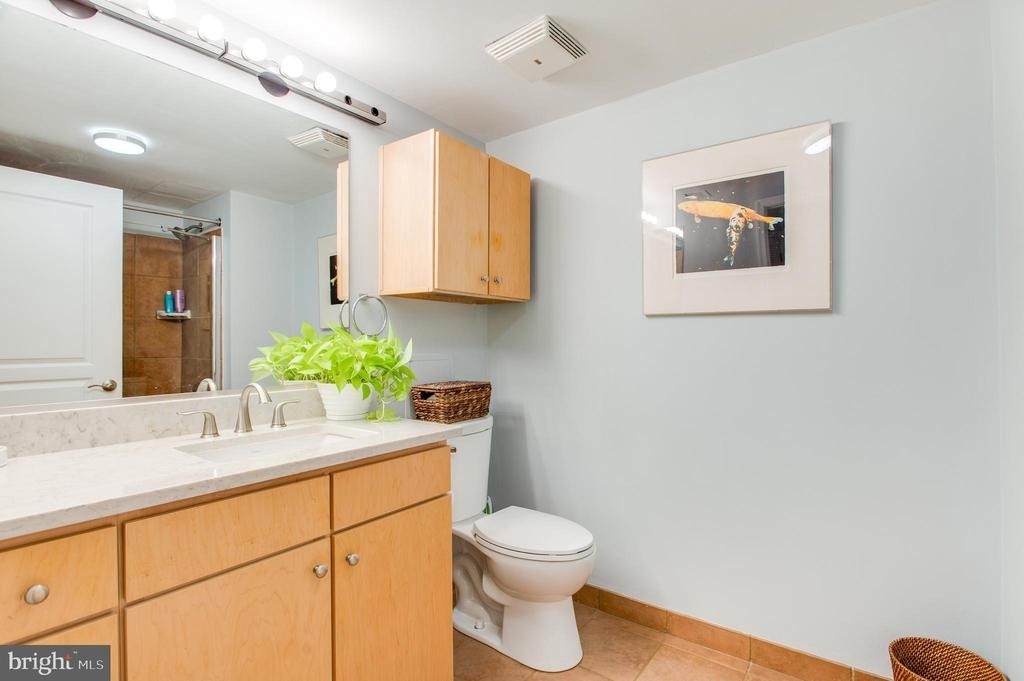 631 D Street Nw - Photo 9
