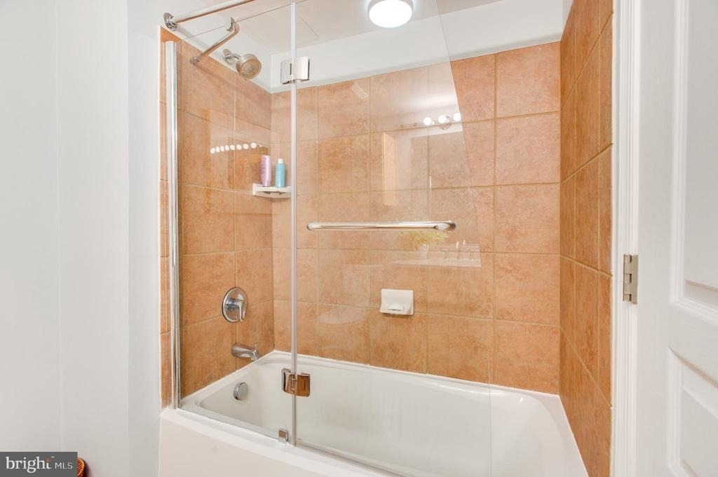 631 D Street Nw - Photo 10
