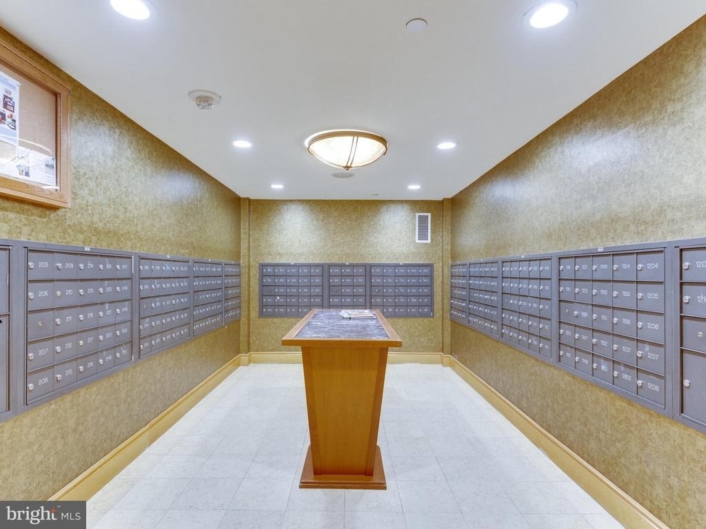 631 D Street Nw - Photo 42