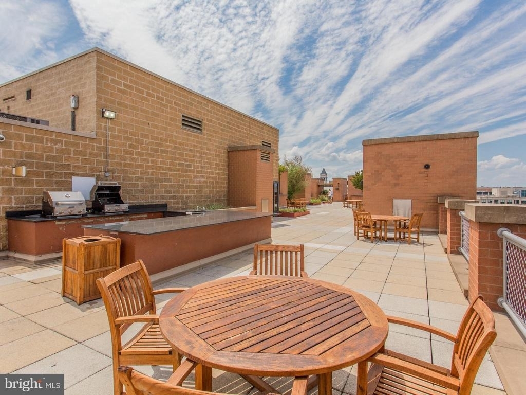 631 D Street Nw - Photo 50