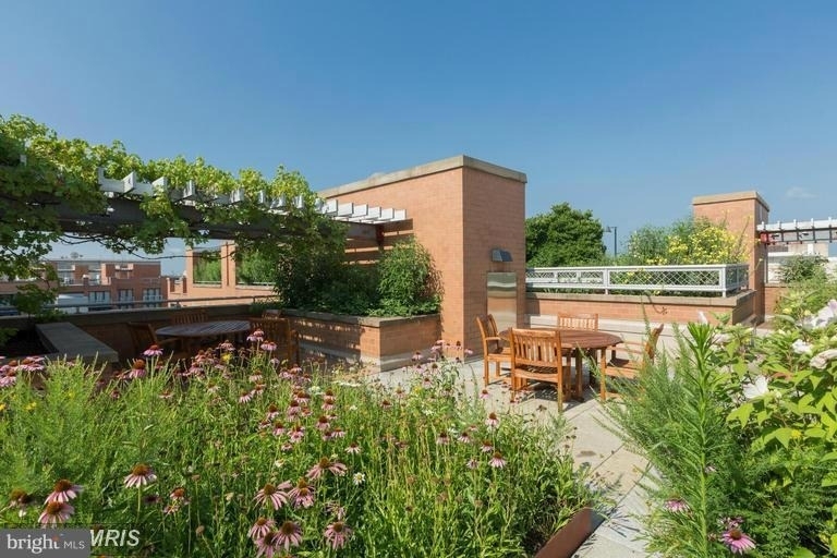 631 D Street Nw - Photo 44