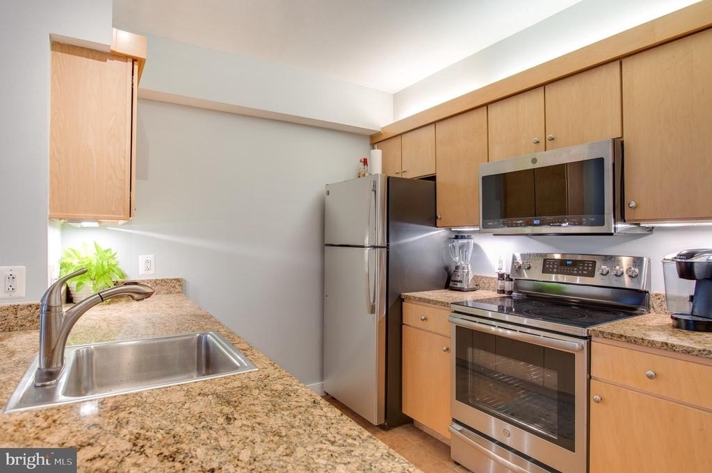 631 D Street Nw - Photo 15