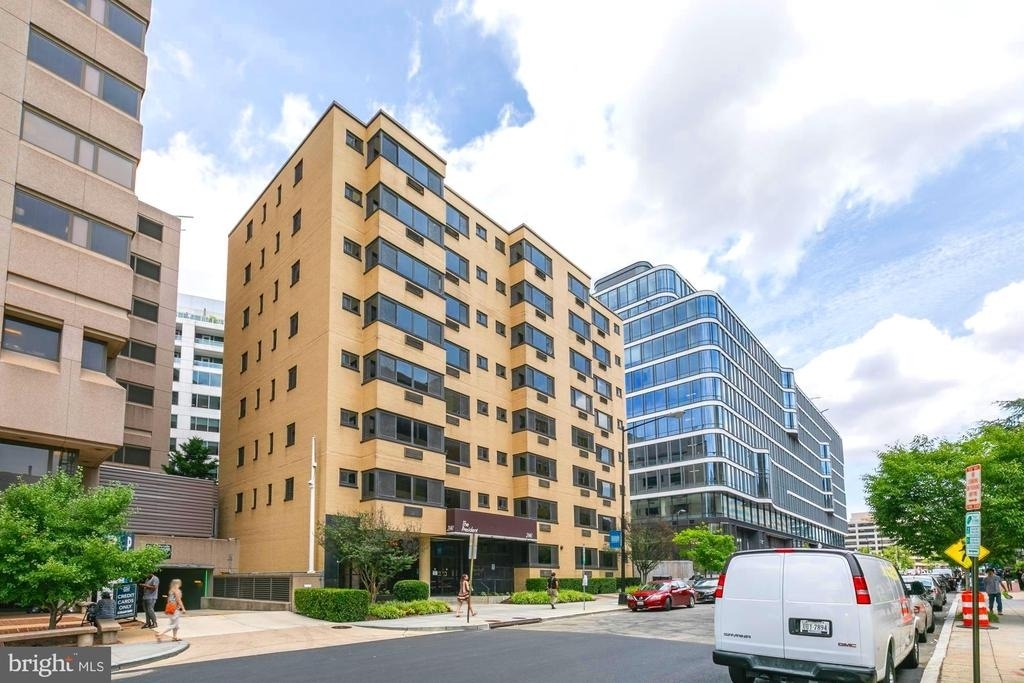 2141 I Street Nw - Photo 12