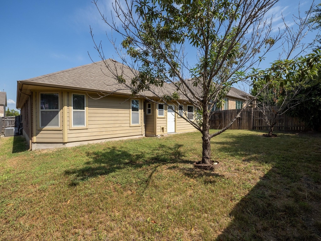 9509 Sydney Marilyn Ln - Photo 22
