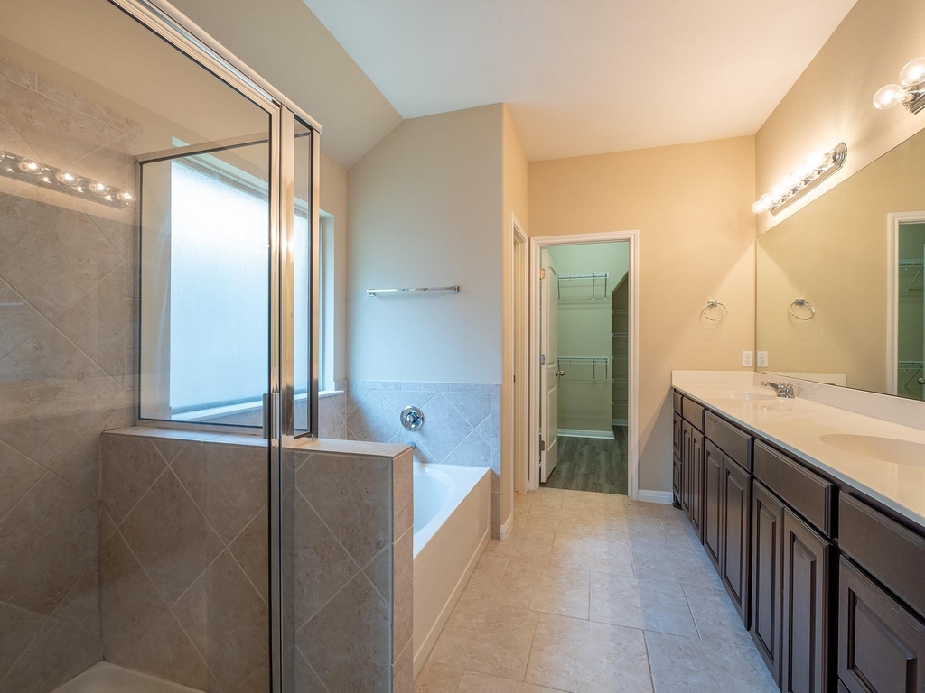 9509 Sydney Marilyn Ln - Photo 17