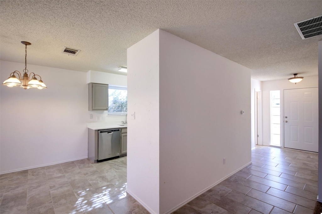 8800 Peppergrass Cv - Photo 12