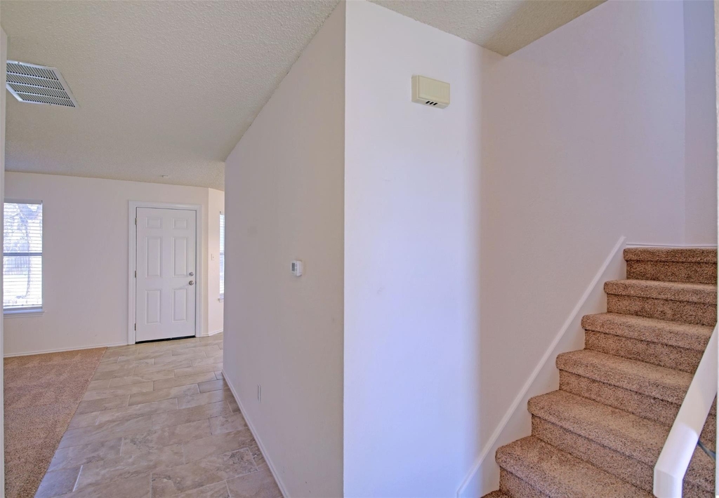 8800 Peppergrass Cv - Photo 6