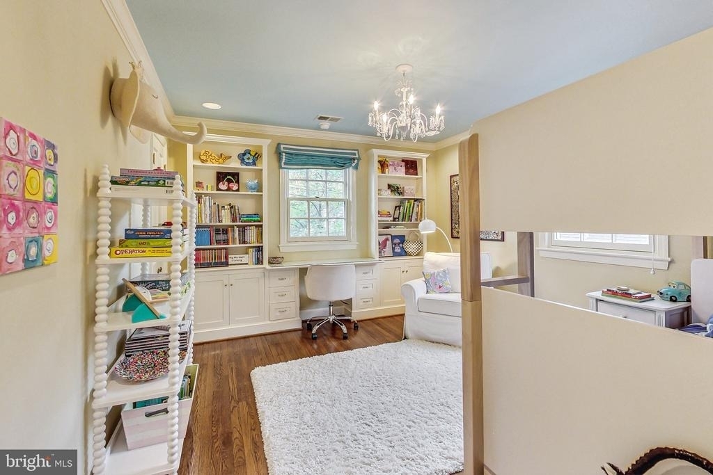 4831 Calvert Street Nw - Photo 29