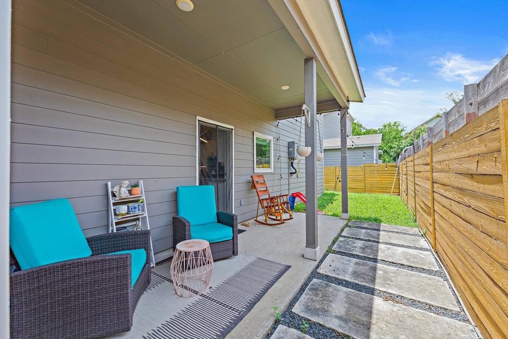 7600 Carver Ave - Photo 30