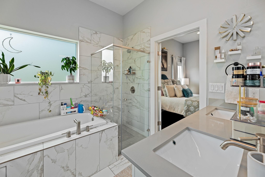 7600 Carver Ave - Photo 20