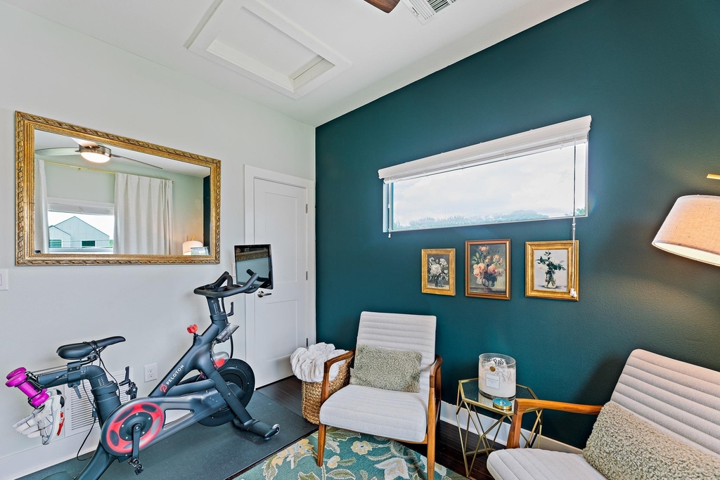 7600 Carver Ave - Photo 22