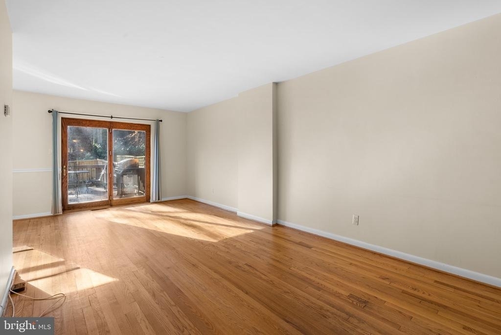 3638 Alton Place Nw - Photo 3