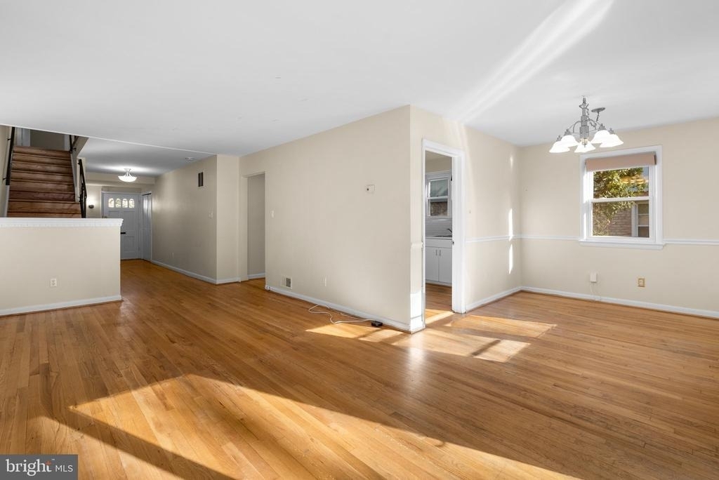 3638 Alton Place Nw - Photo 5