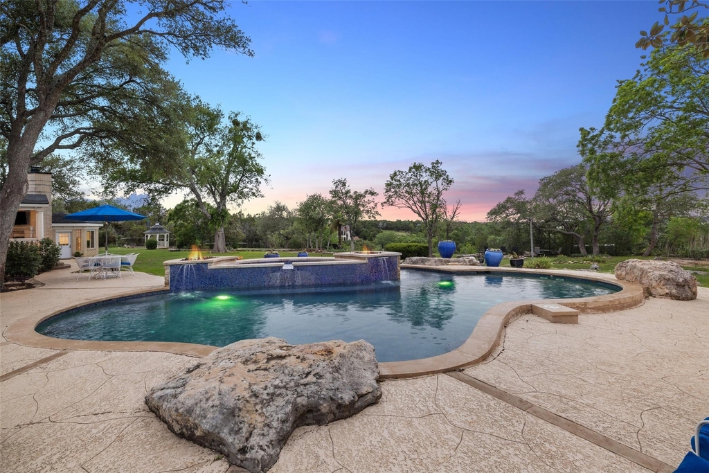 17700 N Rim Dr - Photo 4