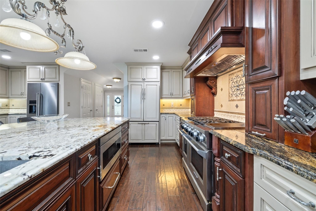 17700 N Rim Dr - Photo 14