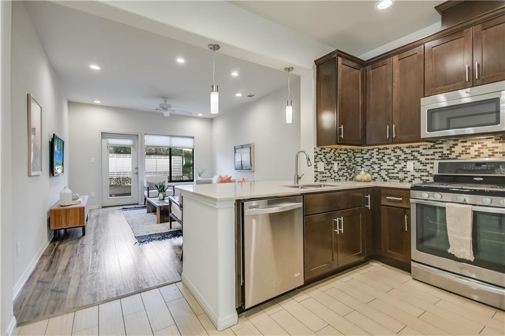 124 Cumberland Rd - Photo 0
