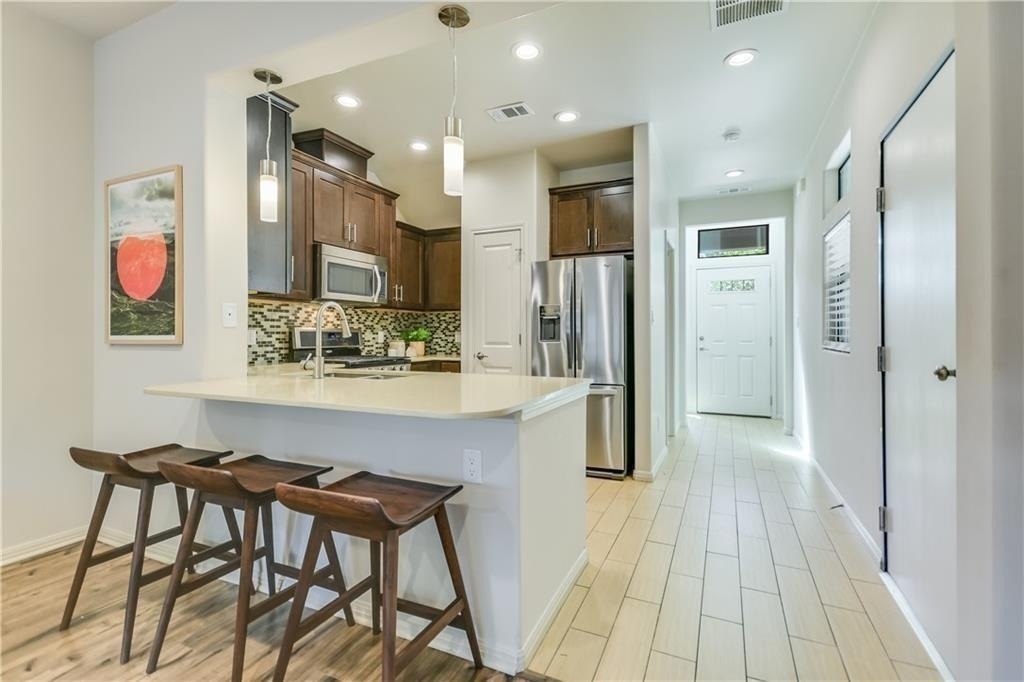 124 Cumberland Rd - Photo 1