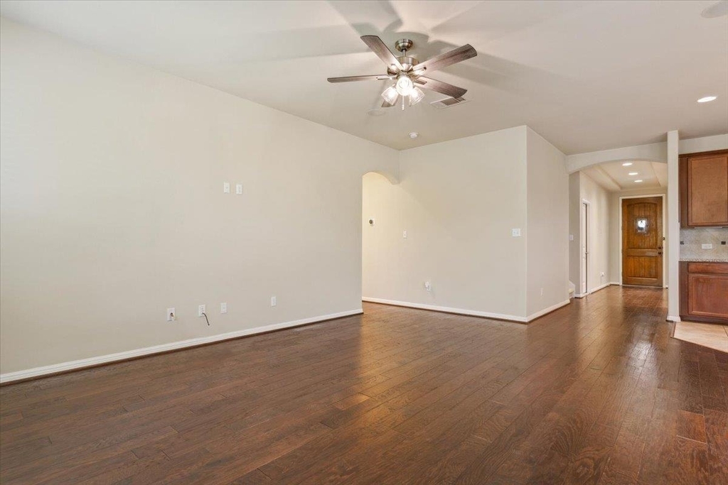 1013 Fred Couples Ct - Photo 8